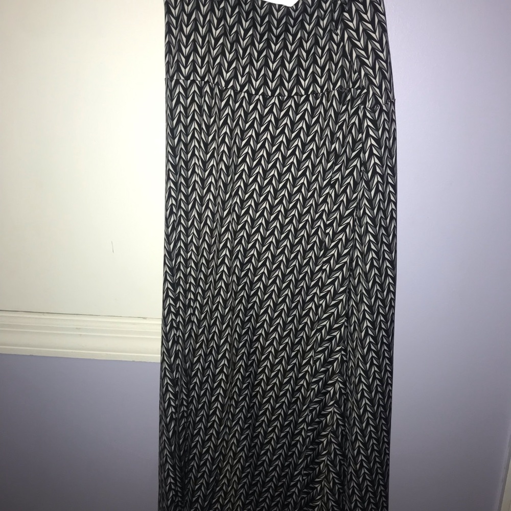 Black and white LuLaRoe maxi skirt